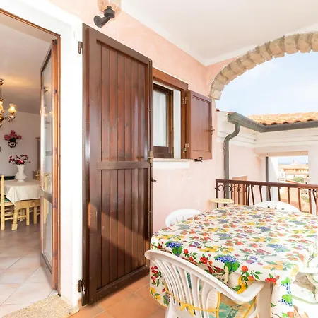 Iris Apartment